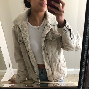 Levi’s Ex-Boyfriend Sherpa Trucker Jacket | Small